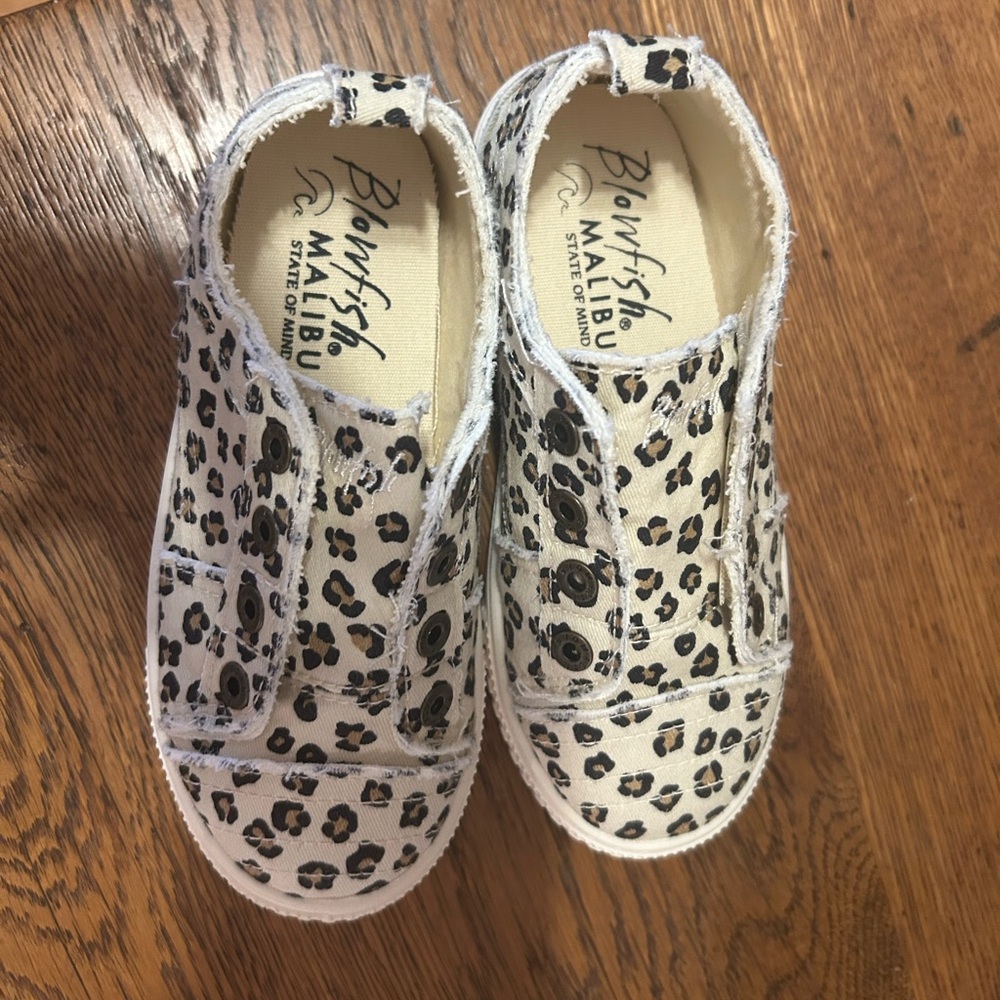 BLOWFISH MALIBU ALL PLAY LEOPARD SNEAKERS - Picture 2 of 5